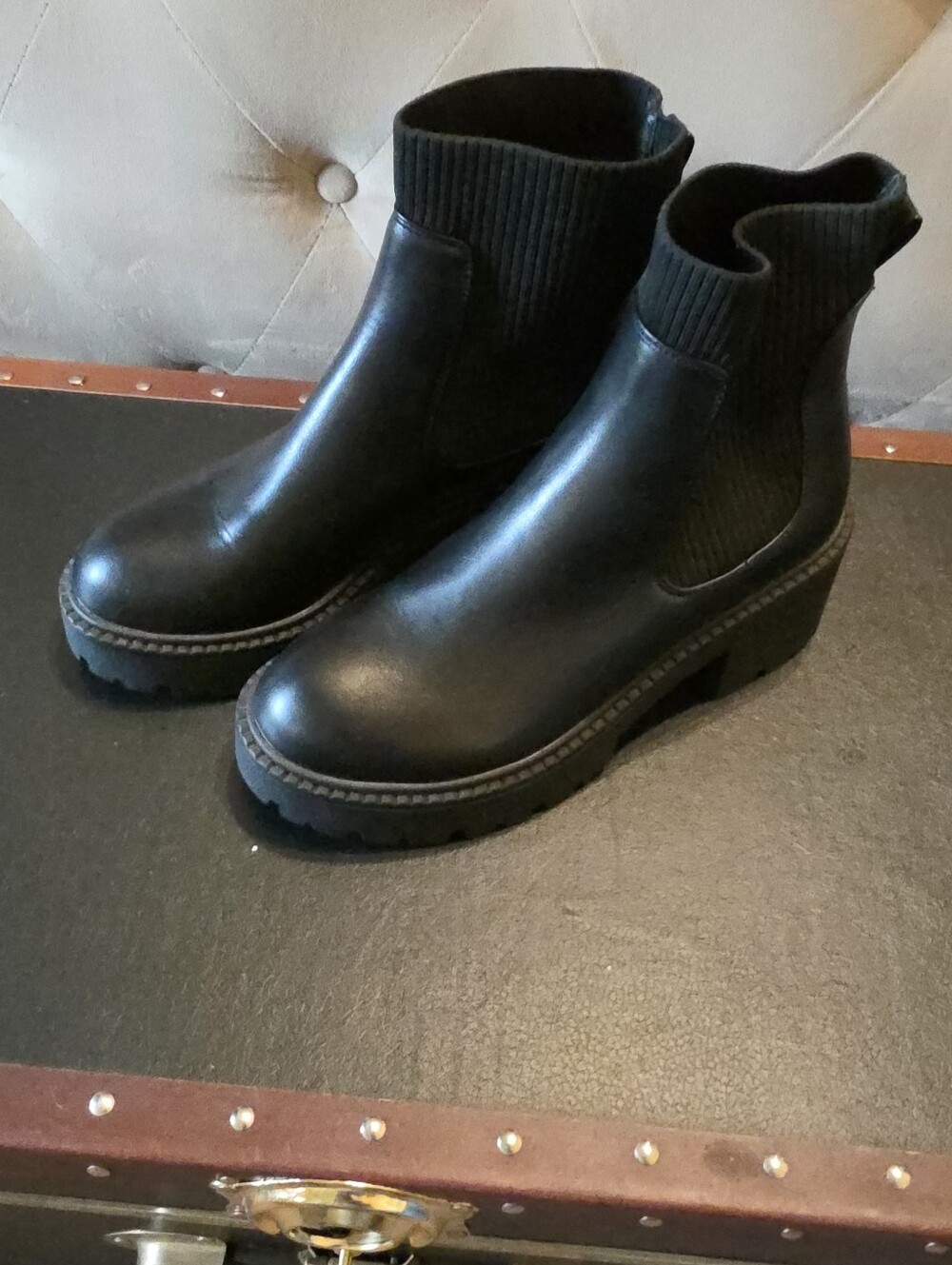 Madden Girl Knit Collar Chelsea Boot Black Size 9